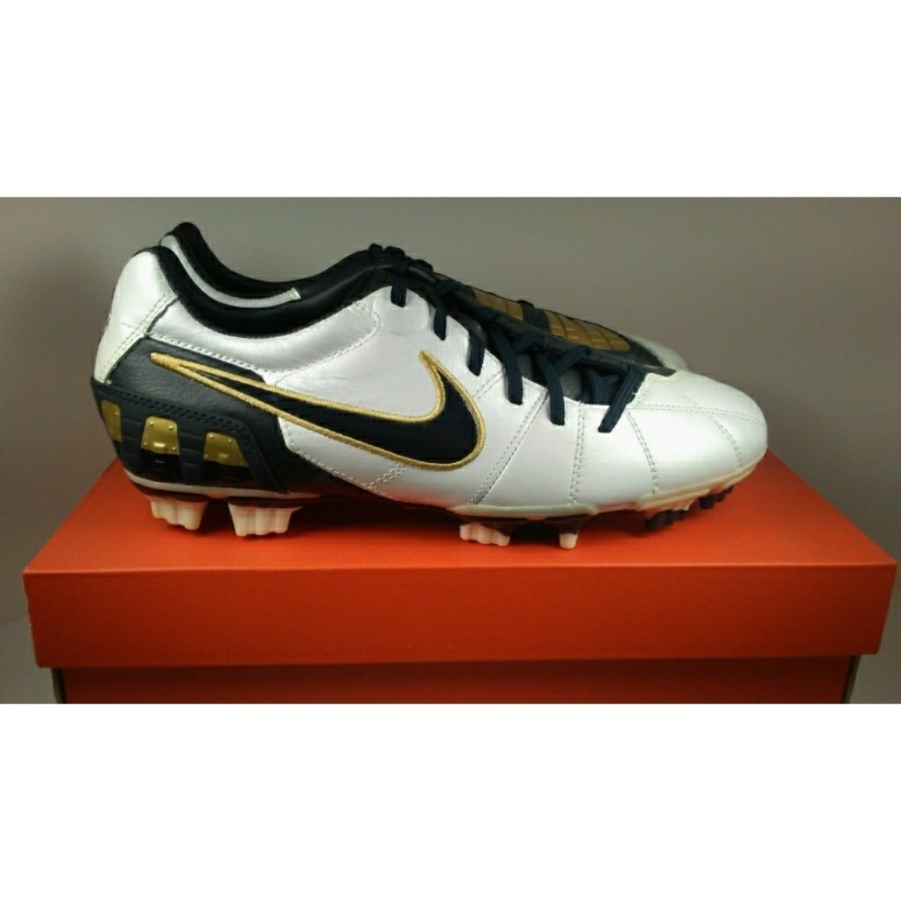 Rare 2009 Nike Total90 Shoot III L-FG Soccer Cleat - Picture 8 of 8
